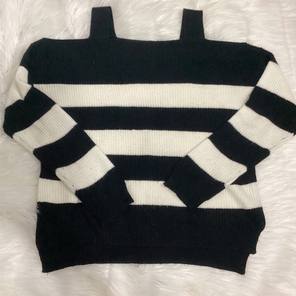 Hooked Up Women’s Black & White Stripes Cold Shoulder Knit Sweater Long Sleeves - Picture 2 of 5